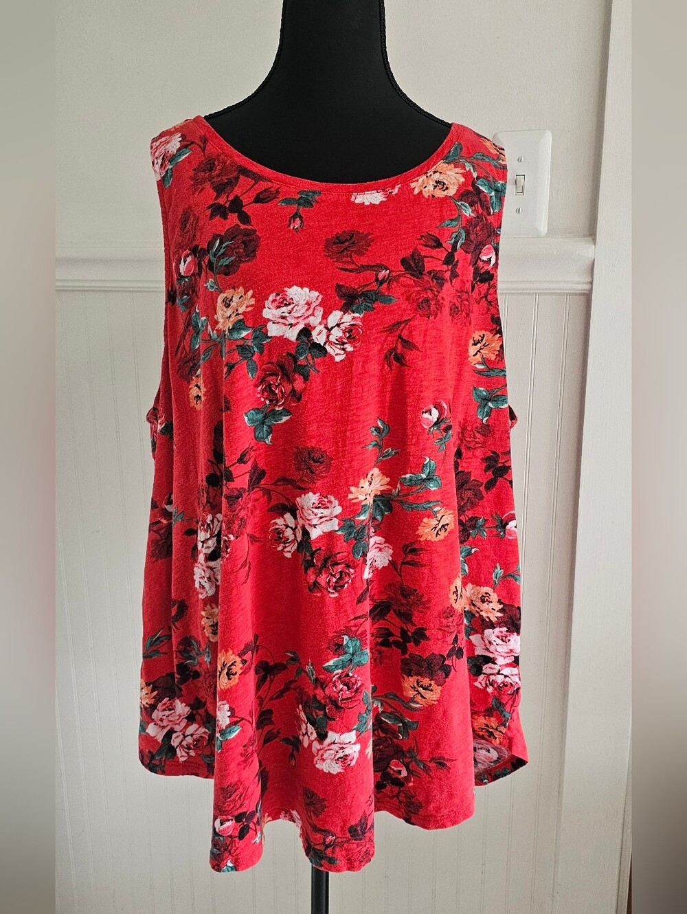Torrid Floral Scoop Neck Red Sleeveless Tank Top 4X